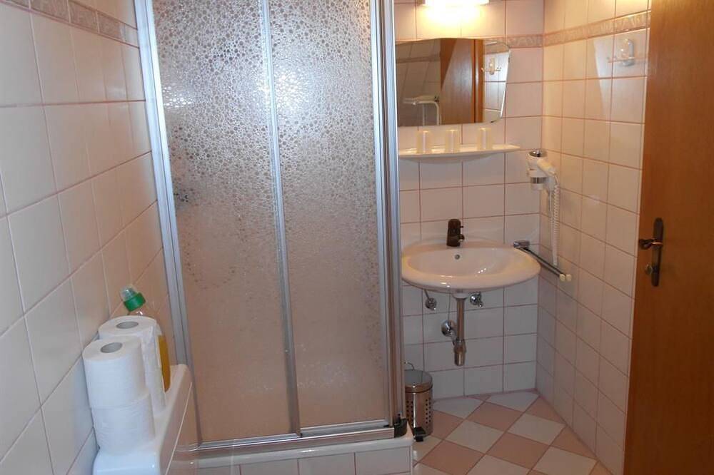 App. Ahorn /1 Schlafraum/Dusche, Wc - Unerzhuberhof in Dachsteingebirge, Ramsau am Dachstein