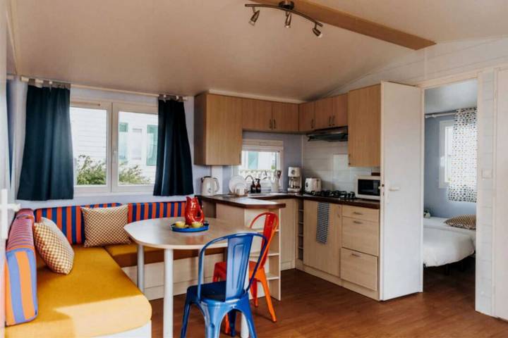 Mobil home pour 4 personnes, avec Terrasse et Piscine dans Landrellec - 3