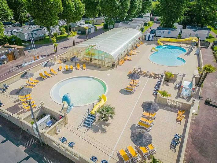 Wohnwagen für 4 Personen, mit Kinderpool - 1