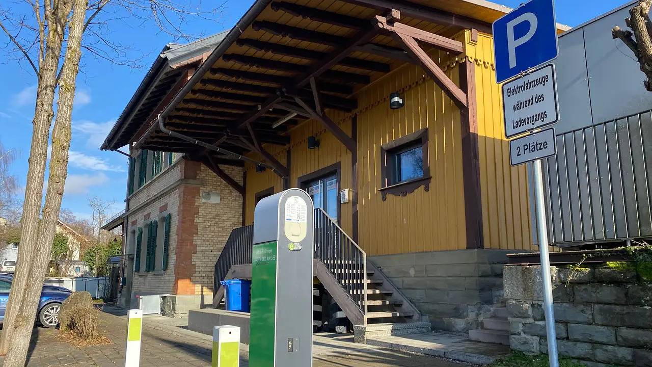Ganze Ferienwohnung, Ferienwohnung für 9 Personen (102 m²) in Friedrichshafen in Friedrichshafen, Region Bodensee-Oberschwaben