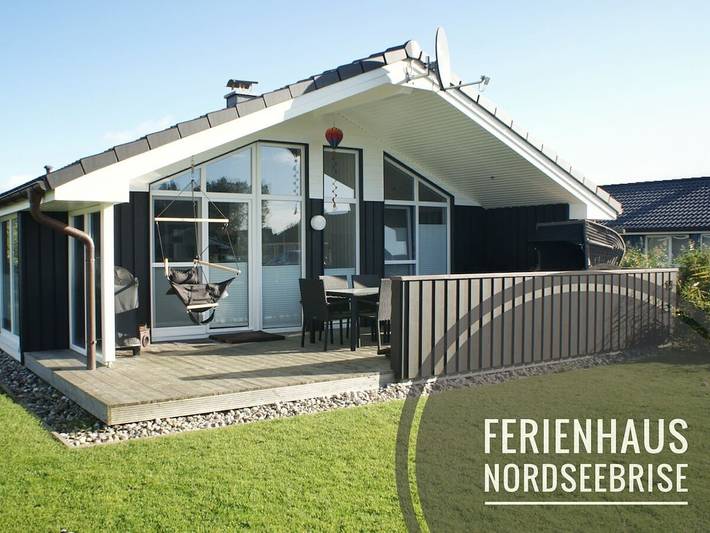 Ferienhaus für 4 Personen, mit Sauna und Whirlpool sowie Garten in Wesselburenerkoog