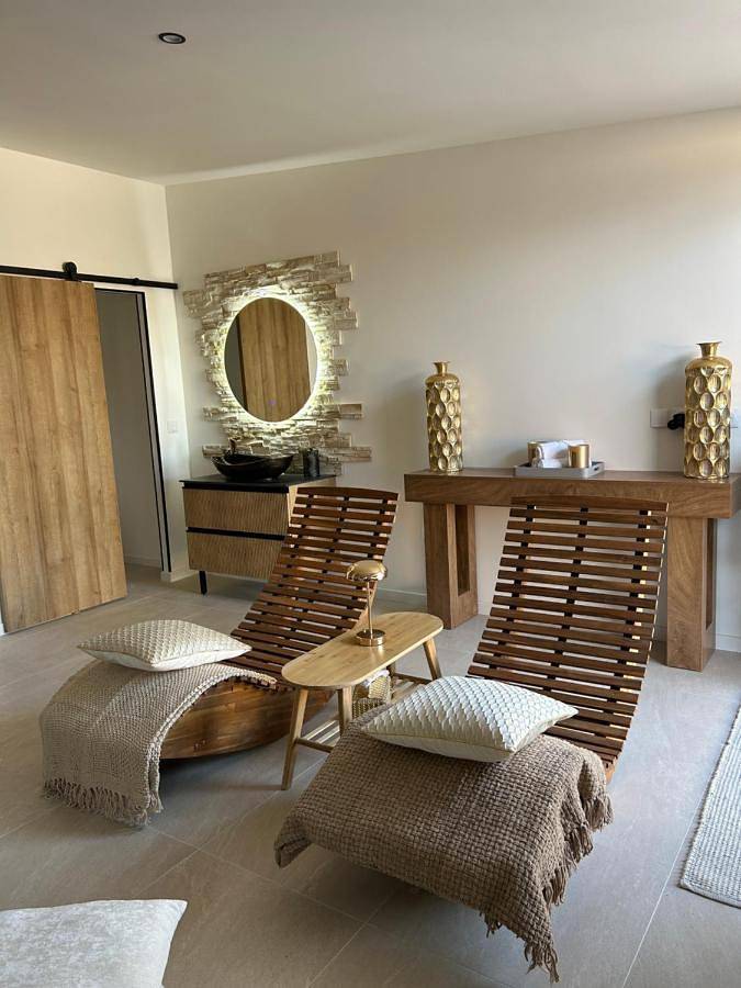 Location de vacances pour 4 personnes, avec Jacuzzi et Terrasse à Beauvais
