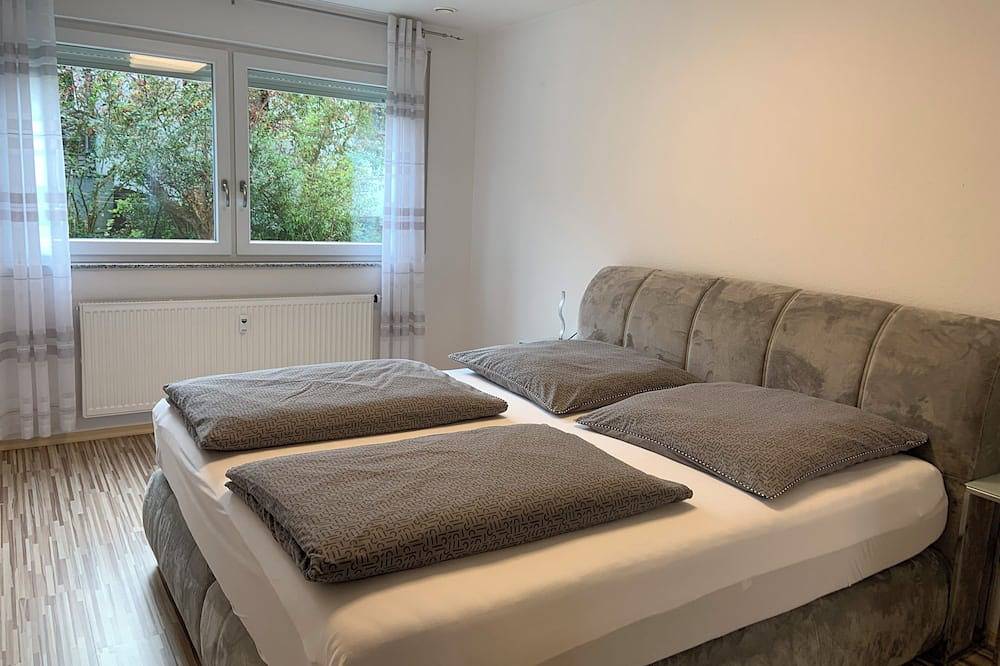 Ganze Wohnung, Modern attraktive Ferienwohnung (55qm) mit eigener Terrasse in Schöllkrippen, Spessart-Mainland