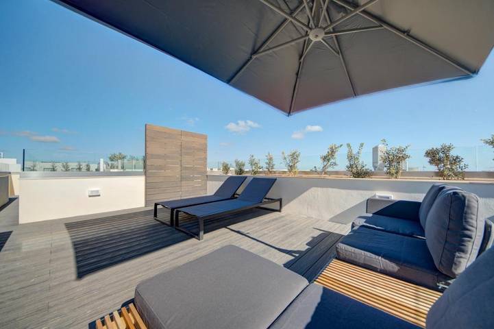 Ferienwohnung für 6 Personen, mit Pool und Ausblick sowie Balkon - 1