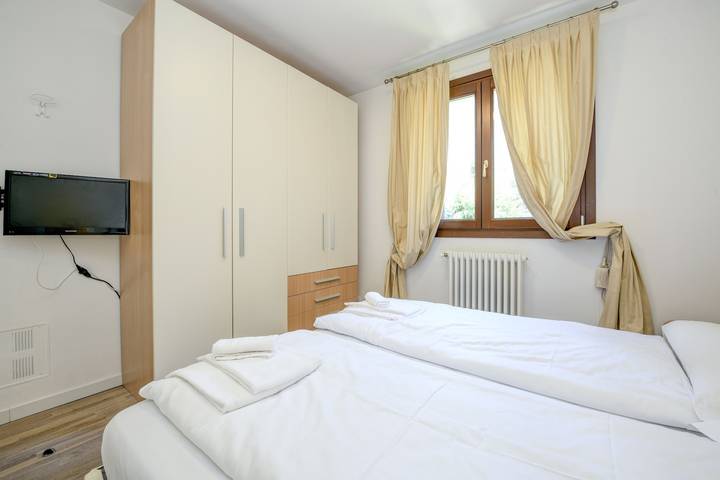 Gîte pour 4 personnes, avec balcon et sauna, animaux acceptés à Carisolo - 2