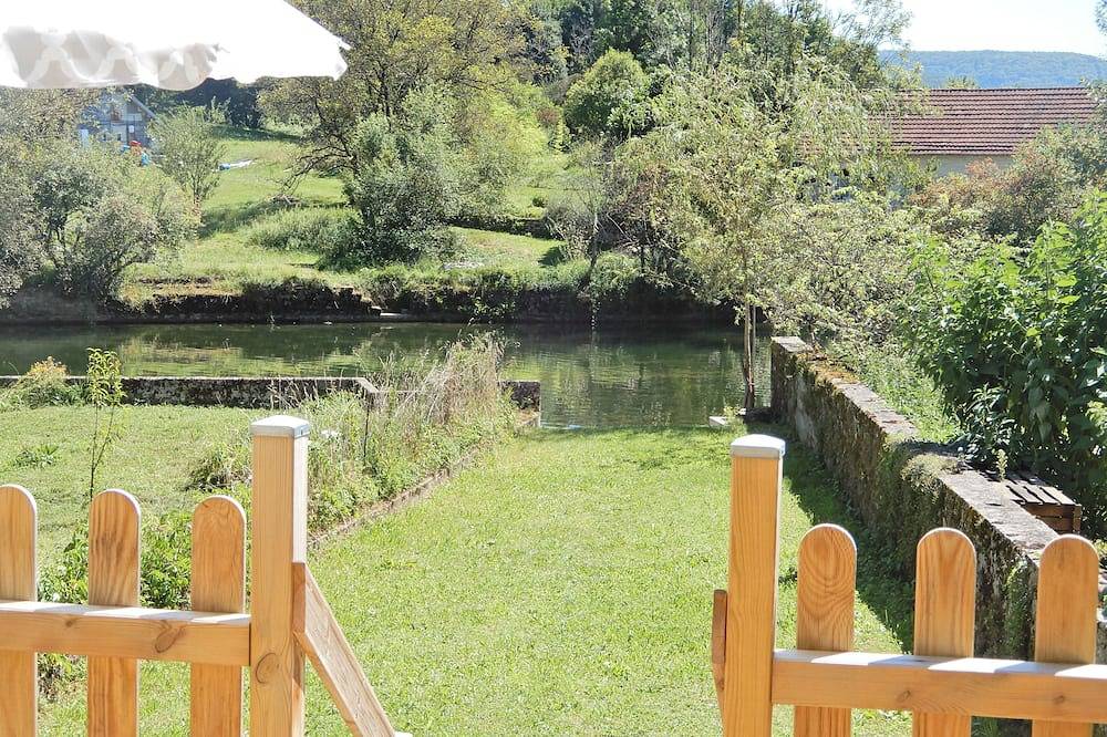 Appartement entier, Logement en bord de Rivière \"Loulaloue\" in Ornans, Jura Francais