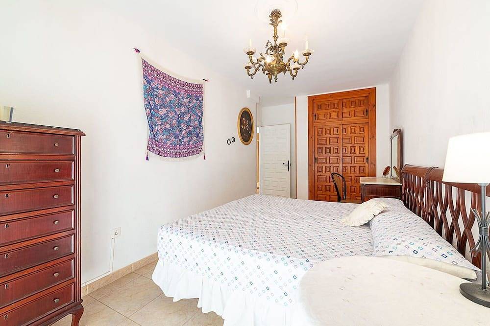 Appartamento intero, Bellissimo appartamento per 6 ospiti con Wifi, A/C, Tv, terrazza e animali ammessi in Agua Dulce, Roquetas de Mar