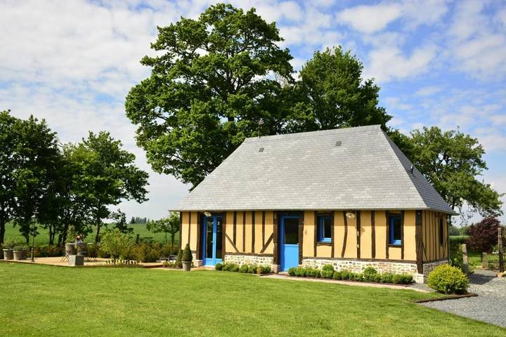Gîte pour 4 personnes, avec vue et jardin à Vannecrocq