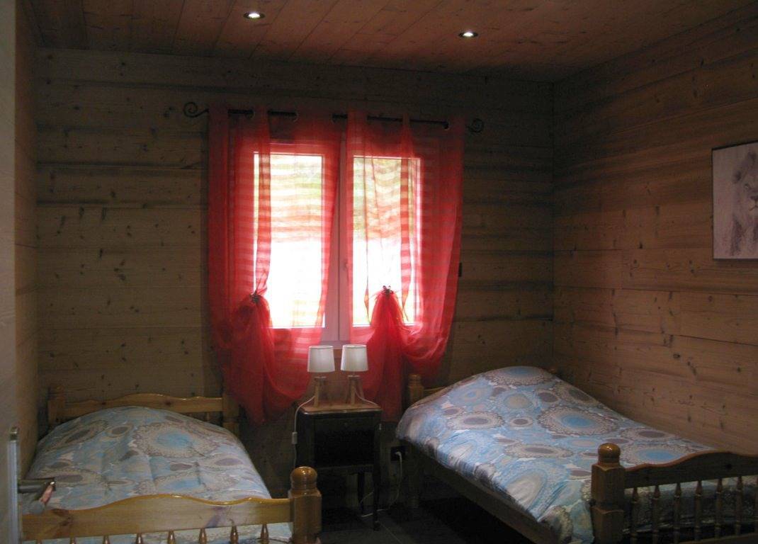 Chalet 4* clôturé 8 min cascades de Tendon proche Gérardmer saun in Jarménil, Région d'Épinal