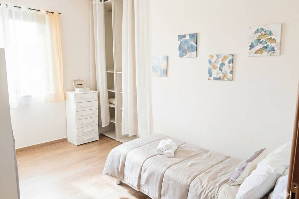 Villa Hope a stone's throw from the sea in Citta del Mare, Palermo Provinz