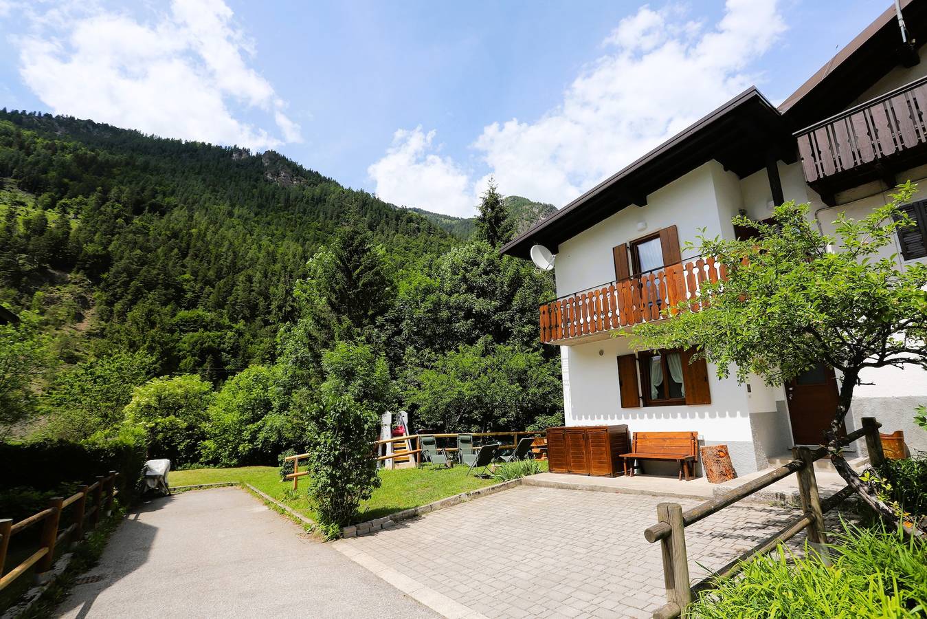 Ferienhaus 'Ciasa Civetta' mit Bergblick, privater Terrasse und Wlan in Civetta, San Tomaso Agordino