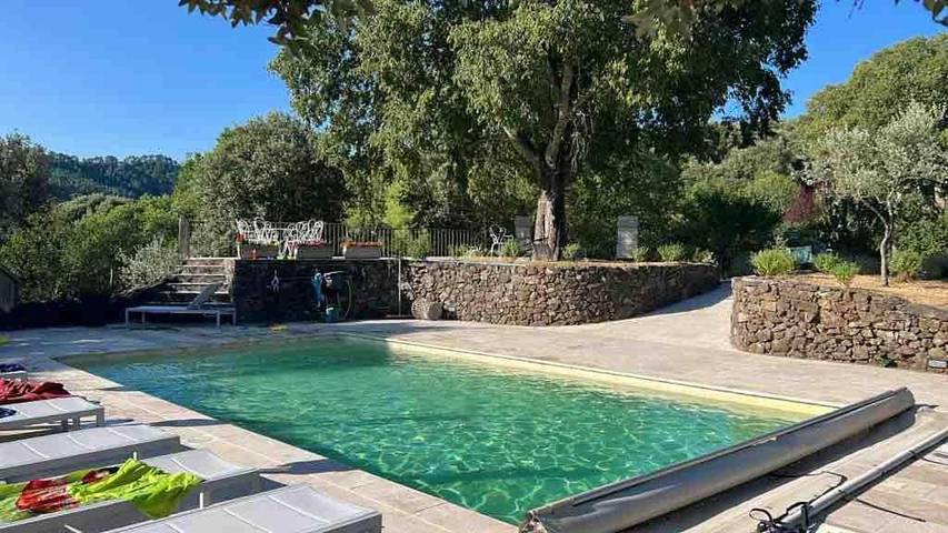Location de vacances pour 10 personnes, avec Terrasse et Piscine à Corbès - 2