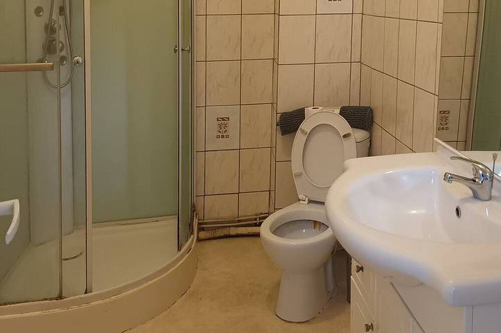 Whole House Downtown 4 to 12 People in Ruffec, Charente
