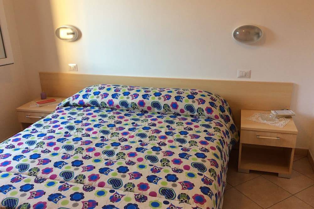 Appartement entier, St. Andrew Big Yellow House in Sant'Andrea, Marciana