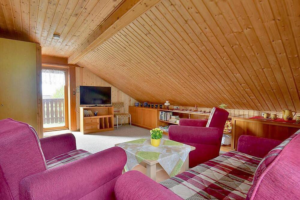Ruhig gelegenes Ferienhaus im Thüringer Wald in Steinbach-Hallenberg, Rennsteig