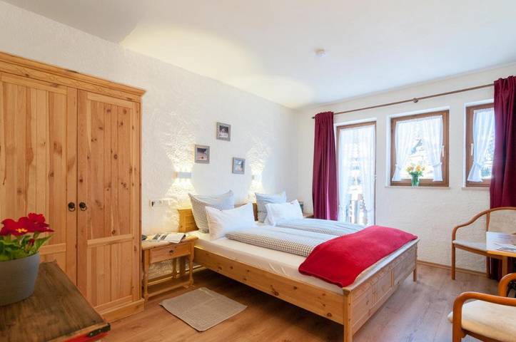 Hotel für 3 Personen, mit Sauna und Ausblick sowie Garten und Pool, mit Haustier