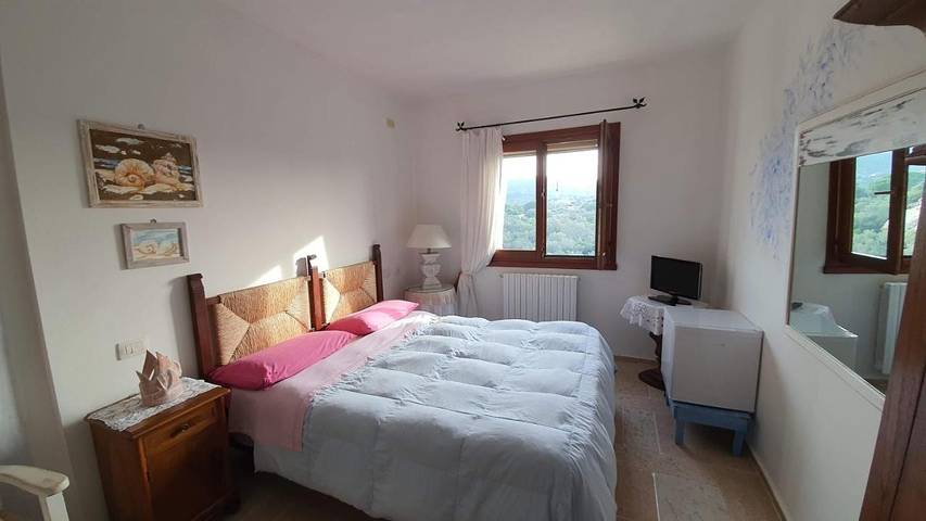 Location de vacances pour 2 personnes, avec vue et jardin à Arzachena - 2