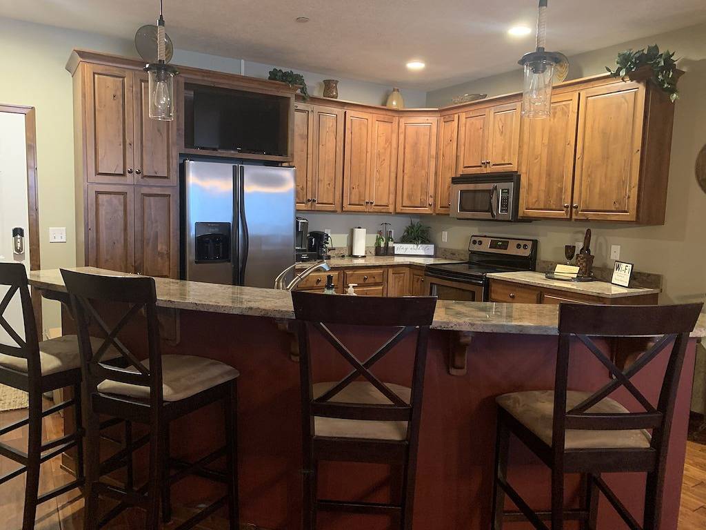 Ganze Wohnung, Rare Bridges Bay Poolside condo with Lake View! - Sleeps 8 in Dickinson County