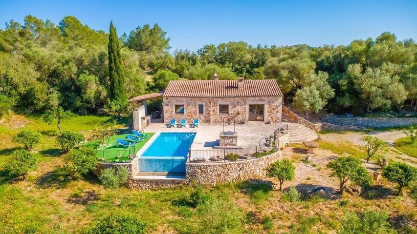 Finca für 5 Personen, mit Terrasse in Porreres