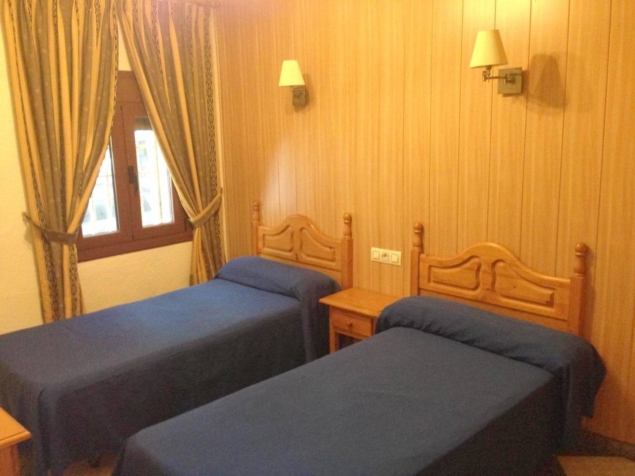 Hostal Delfin Verde in Playa de El Zapillo (Almería), Almería