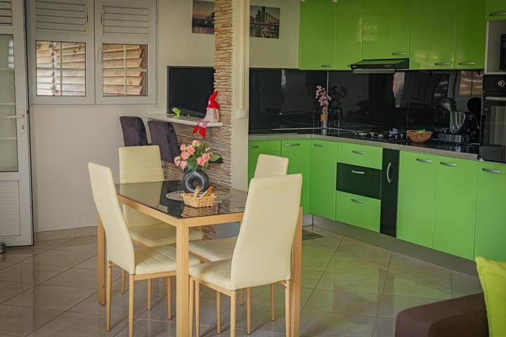 Appartement de vacances pour 4 personnes, avec jardin et vue