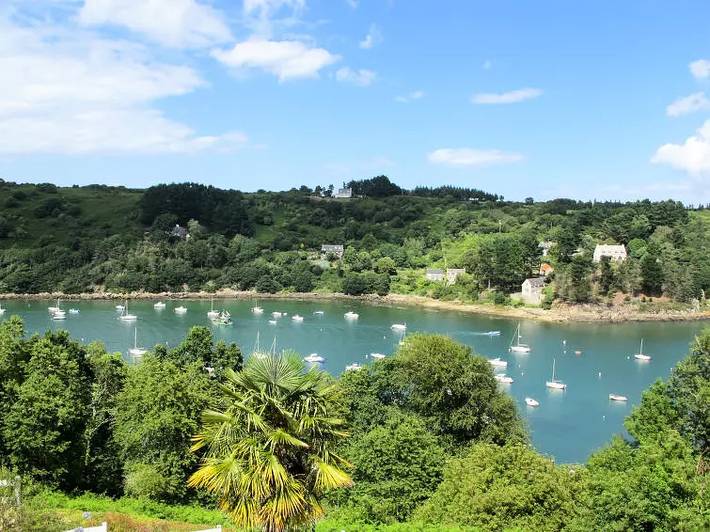Location de vacances pour 10 personnes, avec piscine et jardin à Ploumilliau - 3