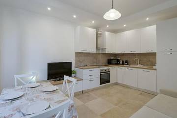 Gîte pour 6 personnes, avec terrasse à Vallecrosia