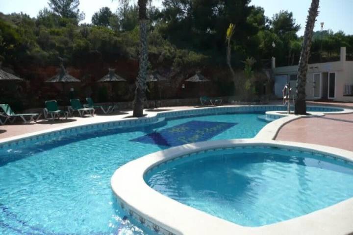 Apartamento entero, Apartamento de vacaciones para 6 personas con jardín in Atamaría, Cartagena