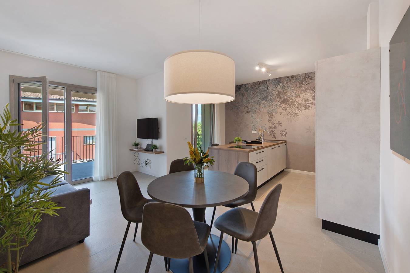 Appartamento intero, Appartamento 'Eleonora C3' con piscina condivisa, terrazza privata e aria condizionata in Garda, Prealpi Gardesane