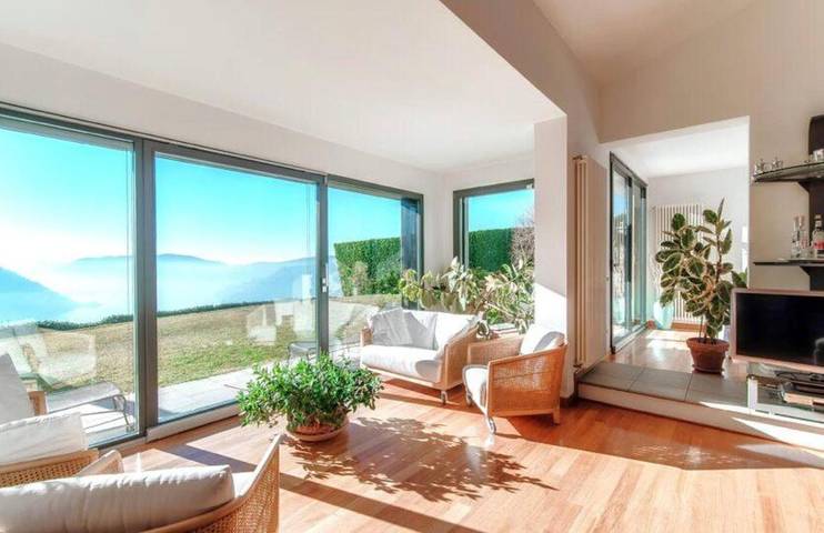 Villa per 8 persone, con Idromassaggio e Giardino nonché Panorama e Vista lago a Cernobbio