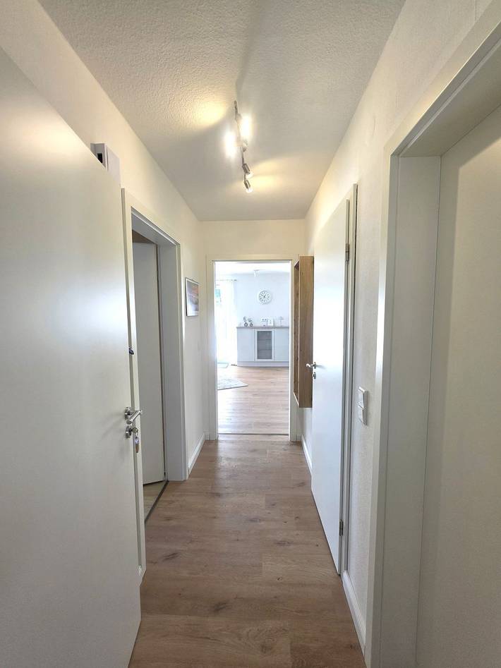 Ganze Wohnung, Ferienwohnung Godewind 1: Erdgeschoss mit Terrasse, Wlan & nur 200 m zum Strand in Wyk auf Föhr (Stadt), Wyk auf Föhr