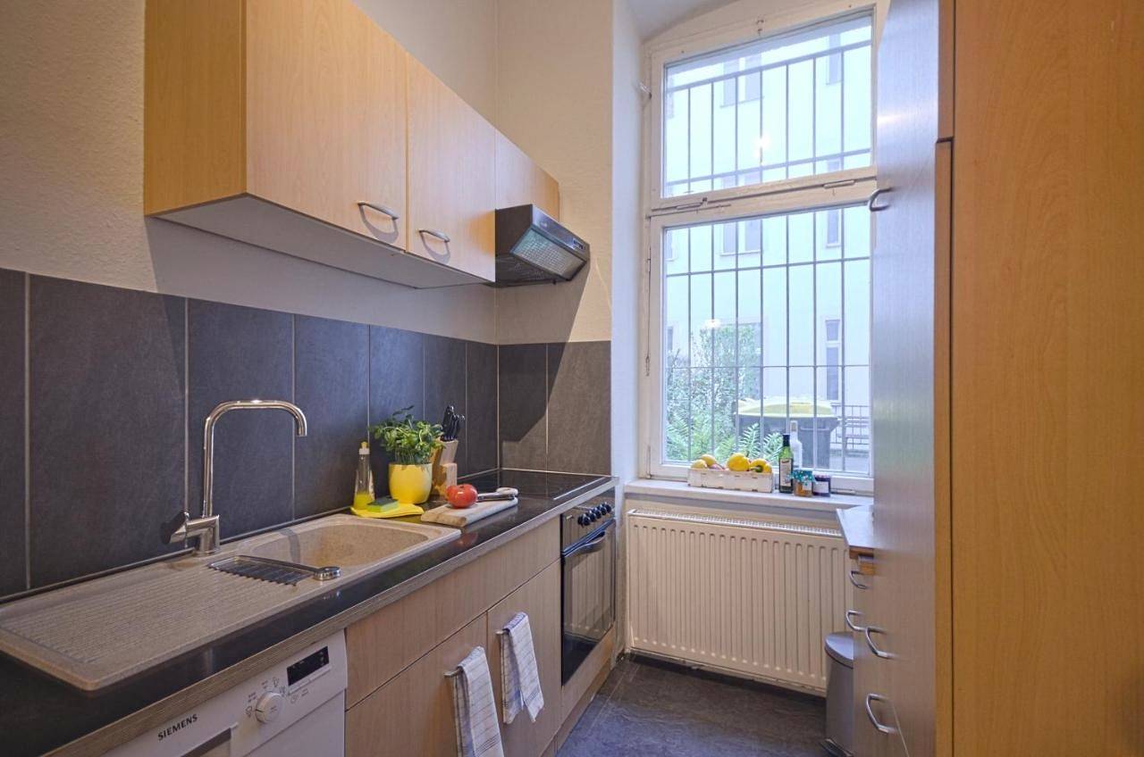Ganze Wohnung, Two-Bedroom Apartment in Prenzlauer Berg Berlin, Berlin