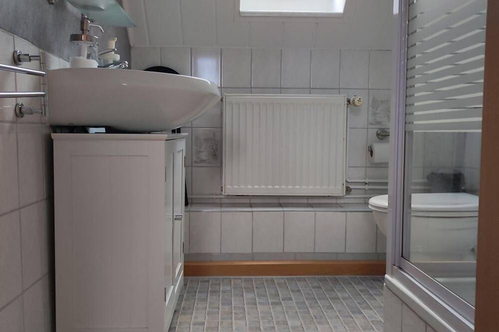 Ferienhaus Anna - Ferienhaus Anna-2 Bäder Du/Wanne- 4 Schlafzimmer in Thale, Harzvorland