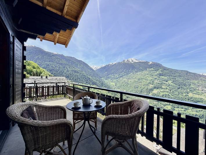 Vakantiehuis voor 10 personen, met tuin en balkon in Veysonnaz