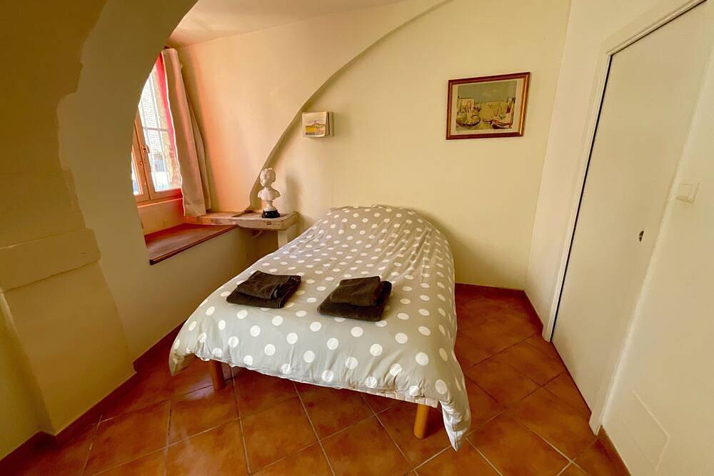 Belle maison de ville pour 12 personnes, avec piscine privée in Bourg-Saint-Andéol, Privas (arrondissement)