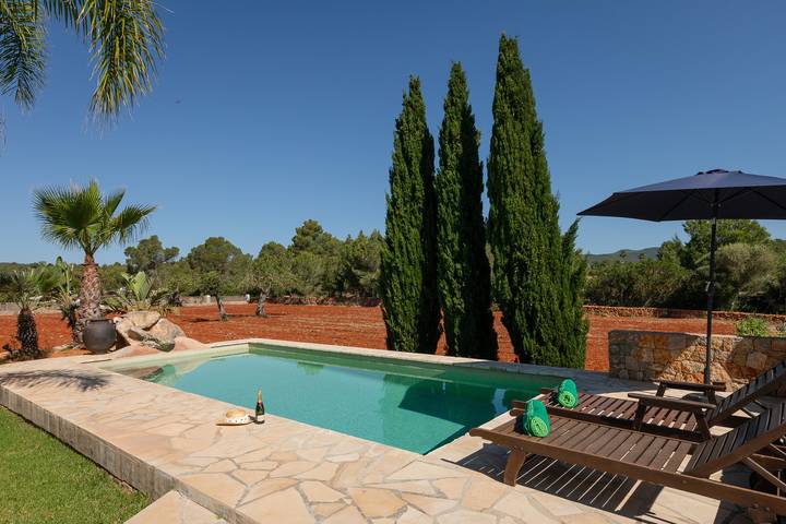 Villa für 2 Personen, mit Terrasse und Garten auf Ibiza