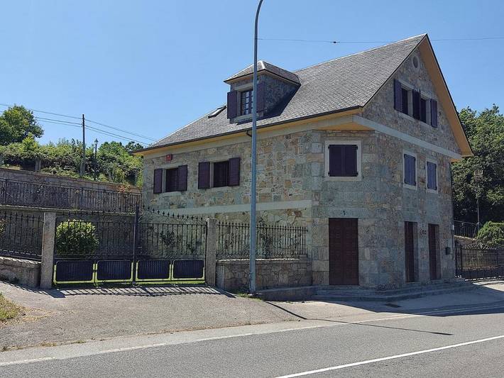 Casa rural para 6 personas, con Terraza y Jardín además de Vistas al lago y Vistas en Campo Lameiro - 3