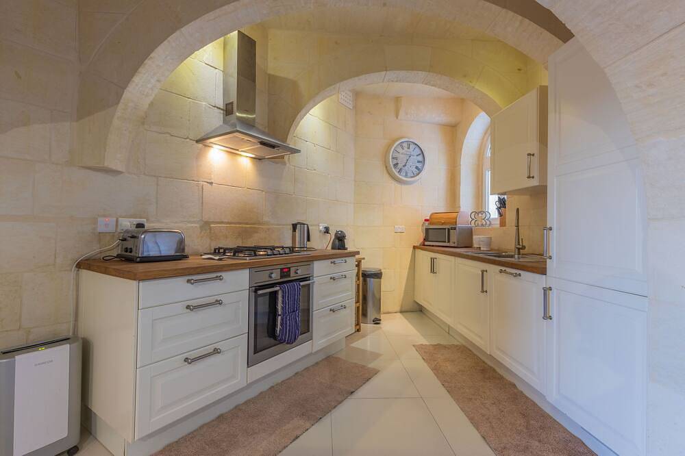 Ferme avec piscines et vues in Qala, Gozo