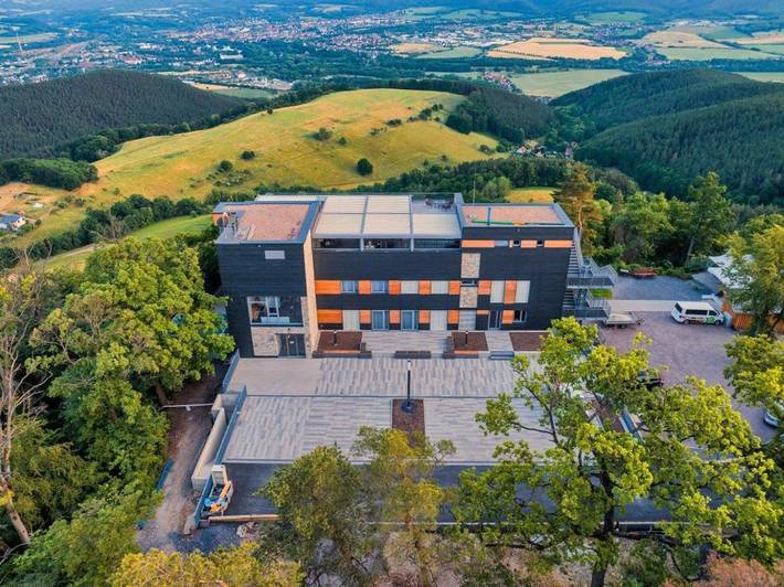 Hotel für 2 Personen, mit Terrasse und Ausblick in Unterwellenborn - 4