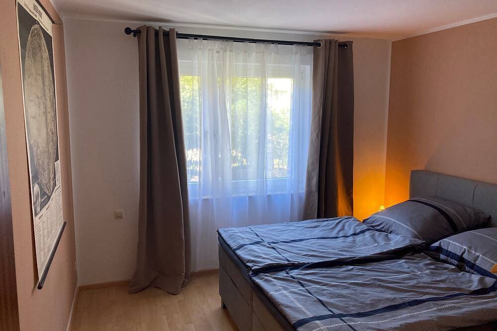 Ganze Wohnung, An der A8 & dennoch stadtnah! Fewo für max 5 Gäste mit guter Anbindung in Kirchheim unter Teck, Landkreis Esslingen