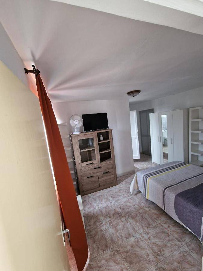 Appartement de vacances pour 3 personnes, avec vue sur le lac ainsi que vue et jardin, adapté aux familles - 1
