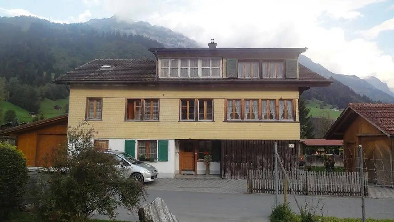 Ganze Ferienwohnung, Ferienwohnung für 4 Personen in Frutigen in Frutigen, Frutigen - Lenk - Adelboden