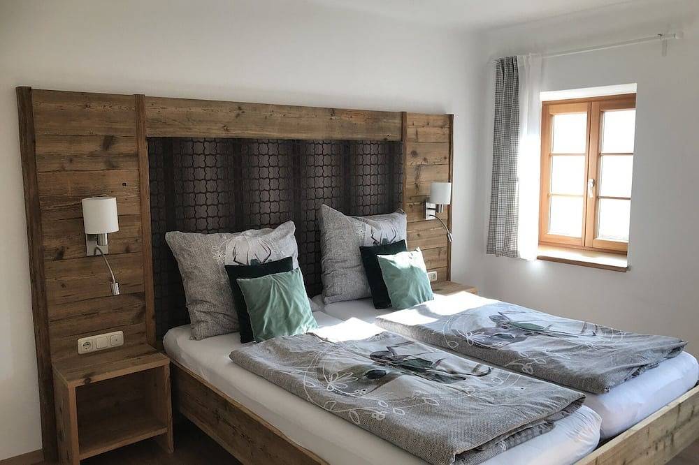 Landhaus mitten im grünen ( Familien- Apartment mit 2 getrennten Schlafräumen) in Allhartsberg, Mostviertel Region