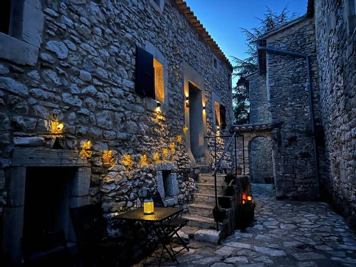 Gîte pour 5 personnes à Méjannes-le-Clap - 3