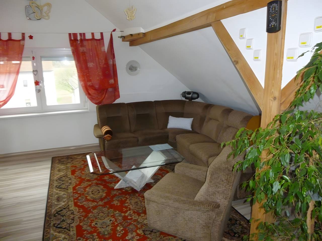 Ganze Wohnung, Ferienwohnung 'A Casa Alfred Kemmern - Neu' mit Gemeinschaftsterrasse, Wi-Fi und Klimaanlage in Kemmern, Oberfranken