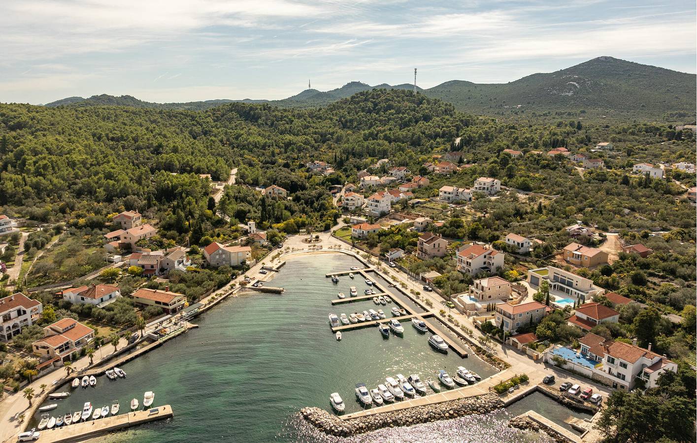 Appartamento intero, Appartamento vacanze per 3 persone con terrazza in Lukoran, Isola di Ugljan