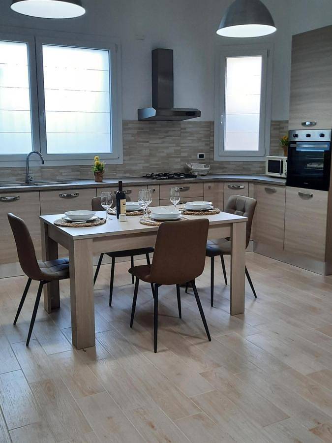 Gîte pour 4 personnes, avec jardin et vue dans Dolianova