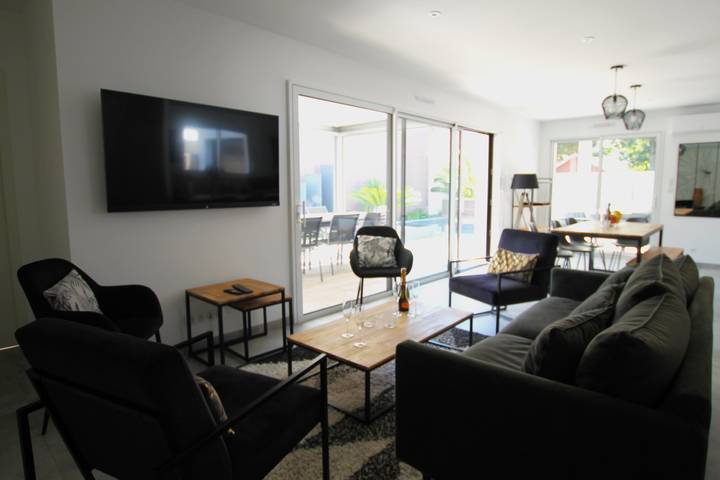 Location de vacances pour 8 personnes, avec jardin et piscine, adapté aux familles à Saint-Vincent-sur-Jard - 4