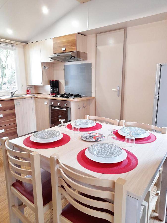 Location de vacances pour 6 personnes, avec jardin ainsi que vue et piscine dans Plage de l'Ermitage - 4