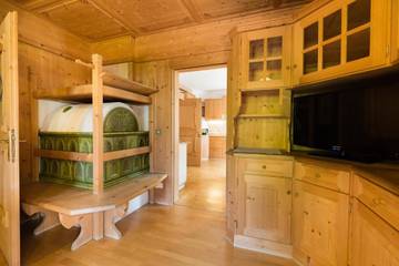 Ferienwohnung für 6 Personen, mit Balkon und Kinderpool sowie Whirlpool und Sauna, mit Haustier in Ratschings